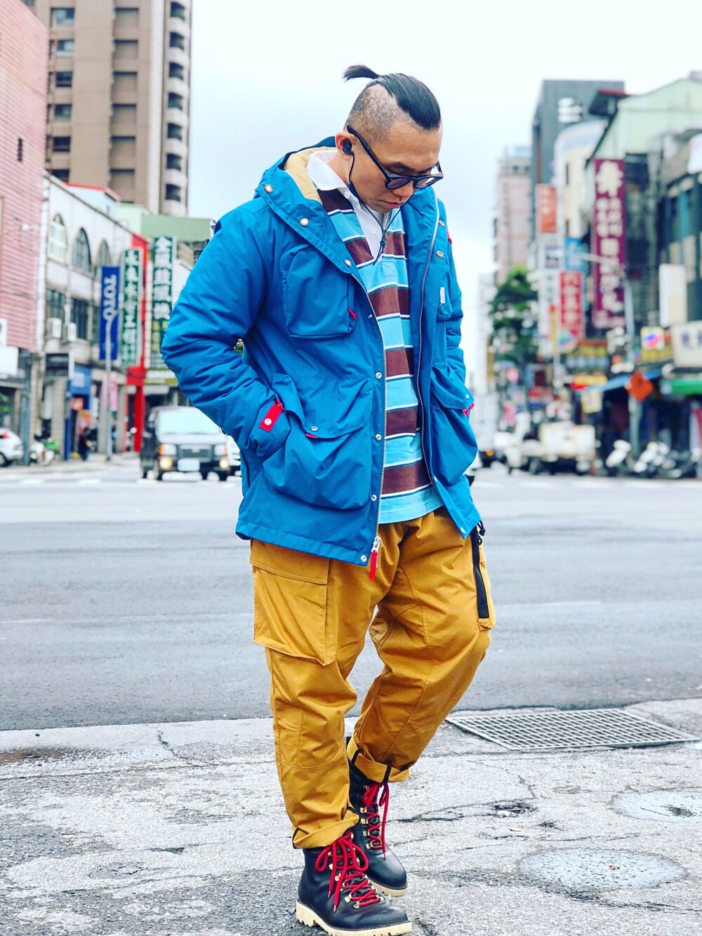 TOPO DESIGNSのマウンテンパーカーを使った人気ファッション
