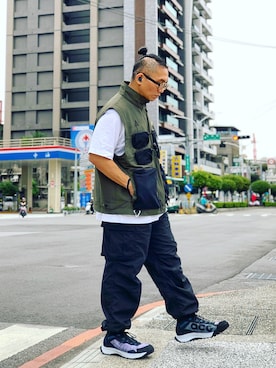 「NIKE ACG（ナイキエィシージー）のアイテム（その他アウター）」を使った、Colorholic manさん（メンズ・172cm）の秋コーディネート