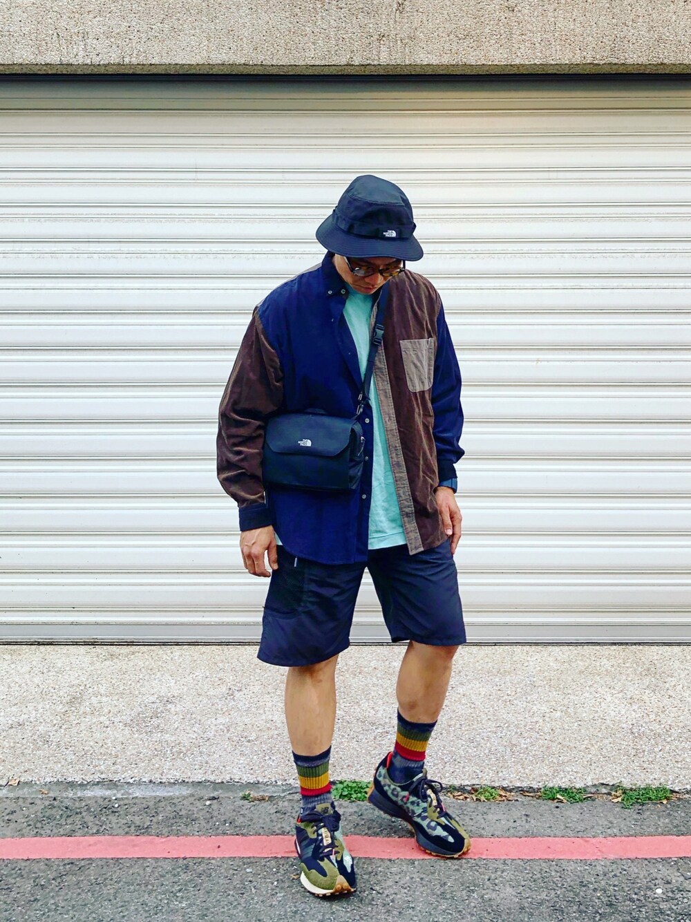「BEAMS、UNIQLO、MANASTASH、stance socks、New Balance、THE NORTH FACE、ootd、streetstyle、streetfashion、menswear」｜「THE NORTH FACEのアイテム（ハンチング/ベレー帽、ブラック系）」を使った、Colorholic manさん（メンズ・172cm）の秋コーディネートの1枚目の写真