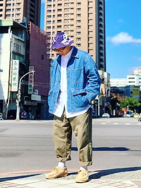 「clarks」｜「アイテム（デニムジャケット）」を使った、Colorholic manさん（メンズ・172cm）の冬コーディネート