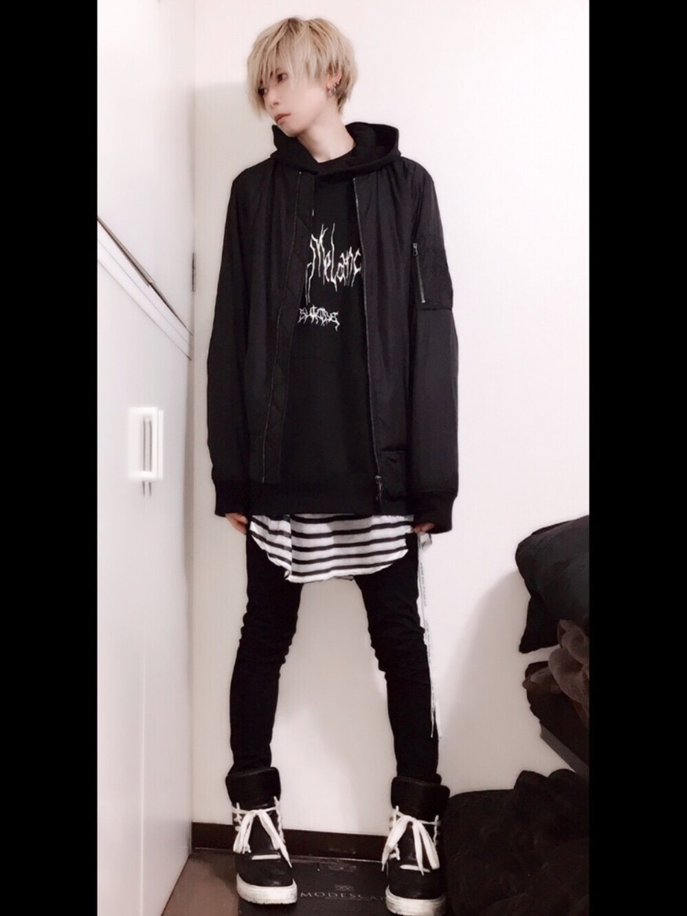 雛形雛       ヒナガタヒイナさんの「Death metal suicide oversized hoodie（TM_official）」を使ったコーディネート
