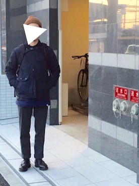「アイテム（ニットキャップ/ビーニー、ブラウン系）」を使った、みやひろさん（メンズ・165cm）の冬コーディネート