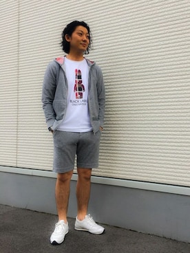 「BLACK LABEL CRESTBRIDGE（ブラックレーベル・クレストブリッジ）のアイテム（Tシャツ/カットソー）」を使った、HisayukiOguriさん（メンズ・178cm）の春コーディネート