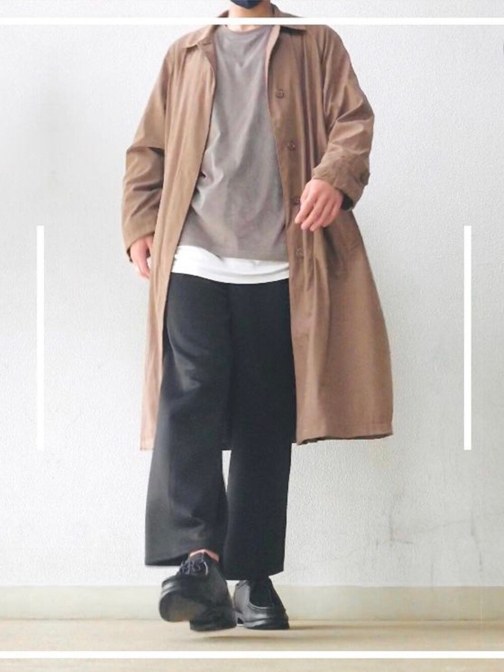「モード、くすみカラー、コート、スウェット、ワイドパンツ、古着MIX、古着、古着コーデ、グレー、ベージュ」｜「LONDONFOGのアイテム（チェスターコート、ブラウン系）」を使った、まいこさん（メンズ・183cm）の春コーディネートの1枚目の写真