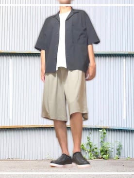 「ベージュパンツ」｜「アイテム（セットアップ）」を使った、まいこさん（メンズ・183cm）の夏コーディネート