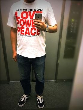 「Levi's（リーバイス）のアイテム（デニムパンツ、ブルー系）」を使った、Su®︎さん（メンズ・178cm）の夏コーディネート