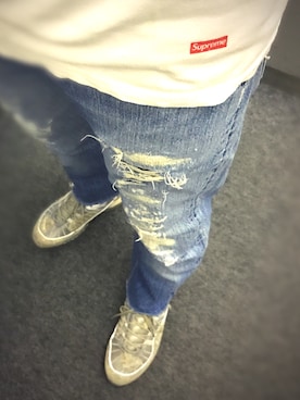 「Supreme （シュプリーム）のアイテム（Tシャツ/カットソー、ホワイト系）」を使った、Su®︎さん（メンズ・178cm）の夏コーディネート