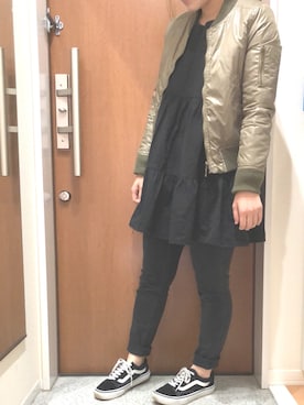 「RAY CASSIN（レイカズン）のアイテム（MA-1）」を使った、m.さん（レディース・161cm）の春コーディネート
