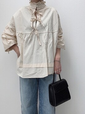 「UNIQLO（ユニクロ）のハイライズワイドストレートジーンズ（デニムパンツ）」を使った、Uさん（レディース・165cm）の春コーディネート