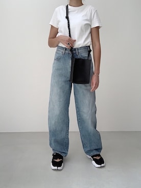 「UNIQLO（ユニクロ）のハイライズワイドストレートジーンズ（デニムパンツ）」を使った、Uさん（レディース・165cm）の夏コーディネート