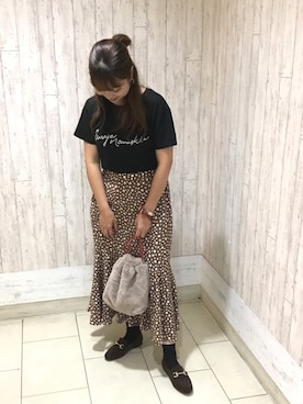「しまむら（シマムラ）のアイテム（スカート）」を使った、ORientalTRaffic高田馬場さん（レディース・163cm）の秋コーディネート