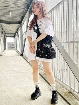 「RNA（アールエヌエー）のアイテム（トートバッグ）」を使った、RNA MEDIA ZOZOTOWN STAFFさん（レディース・153cm）の夏コーディネート
