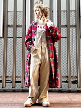 「RNA（アールエヌエー）のアイテム（オールインワン・サロペット）」を使った、RNA MEDIA ZOZOTOWN STAFFさん（レディース・153cm）の冬コーディネート