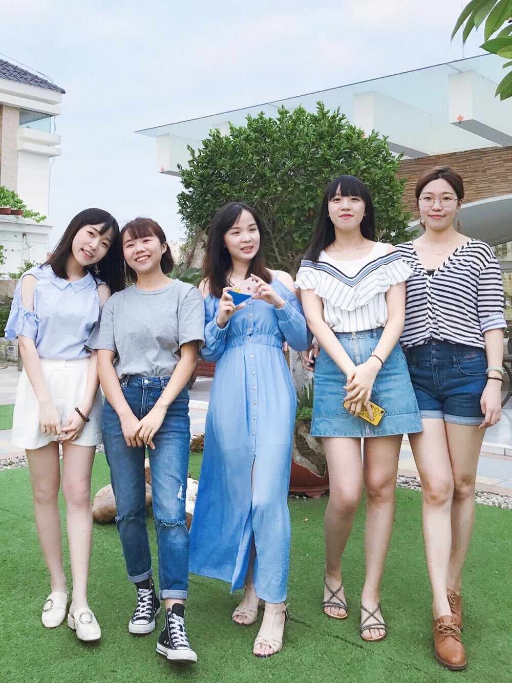 「dresscode、blue、Bff」｜「ZARAのアイテム（トップス、ブルー系）」を使った、Ivy さん（レディース・155cm）の秋コーディネートの1枚目の写真