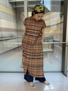 「AVARCAS（アバルカス）のアイテム」を使った、WOMEN'S STAFFさん（レディース・162cm）の春コーディネート