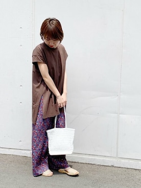 「AVARCAS（アバルカス）のアイテム」を使った、WOMEN'S STAFFさん（レディース・160cm）の夏コーディネート