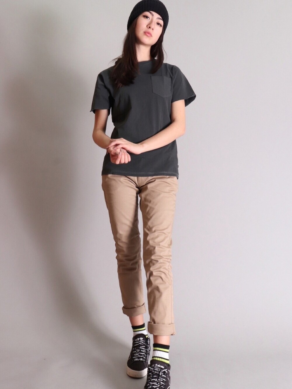 「ootd、今日のコーデ、おしゃれさんと繋がりたい、GUコーデ、シンプルコーデ、カジュアルコーデ、スポーツミックス、黒コーデ、GU、スキニーパンツ」｜「GUのアイテム（ソックス/靴下、ブラック系）」を使った、【BAYBLO】Officialさん（メンズ・172cm）の春コーディネートの1枚目の写真