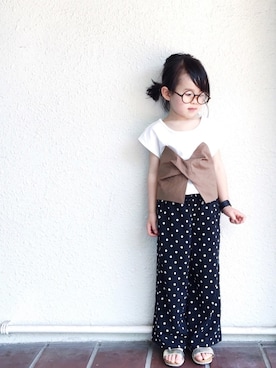「NATURAL BEAUTY BASIC（ナチュラルビューティーベーシック）のアイテム」を使った、akarinaさん（キッズ・100cm）の春コーディネート