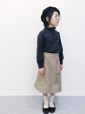 「H&M（エイチ・アンド・エム）のアイテム（バレエシューズ）」を使った、akarinaさん（キッズ・110cm）の秋コーディネート