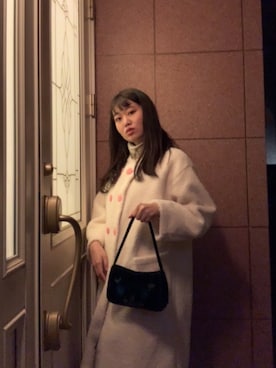 「GOGOSING（ゴゴシング）のアイテム（ムートンコート）」を使った、ヨシコ🎒コレクションさん（レディース・165cm）の冬コーディネート