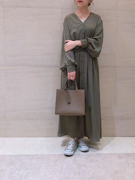 「DouDou（ドゥドゥ）のアイテム（ワンピース/ドレス）」を使った、アヤカさん（レディース・159cm）の秋コーディネート