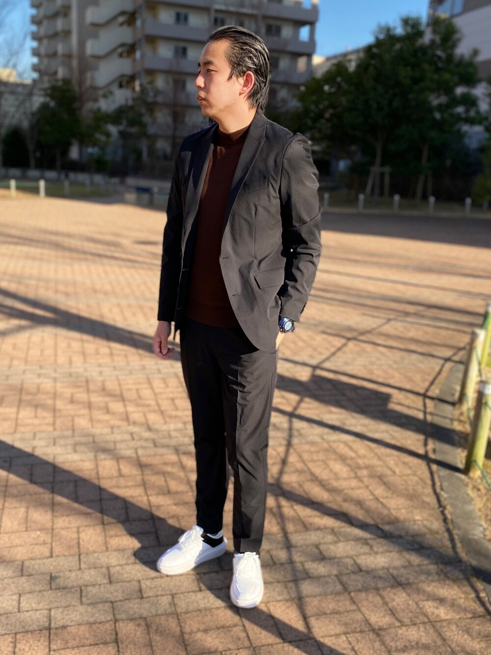 「キレイめ、大人カジュアル、黒、セットアップ、オフィスカジュアル、ダメリーノ、ナノユニバース、ナノユニバース(nano･universe)、ららぽーと横浜、ootd」｜「NANO universeのダメリーノSOLOTEX 4WAY ストレッチセットアップ（セットアップ、ブラック系）」を使った、nano・universe ららぽーと横浜 Mensさん（メンズ・178cm）の冬コーディネートの1枚目の写真