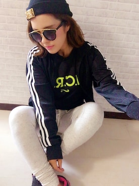 「adidas（アディダス）のアイテム（ジャケット/アウター、ブラック系）」を使った、manamiさん（レディース・150cm）の冬コーディネート