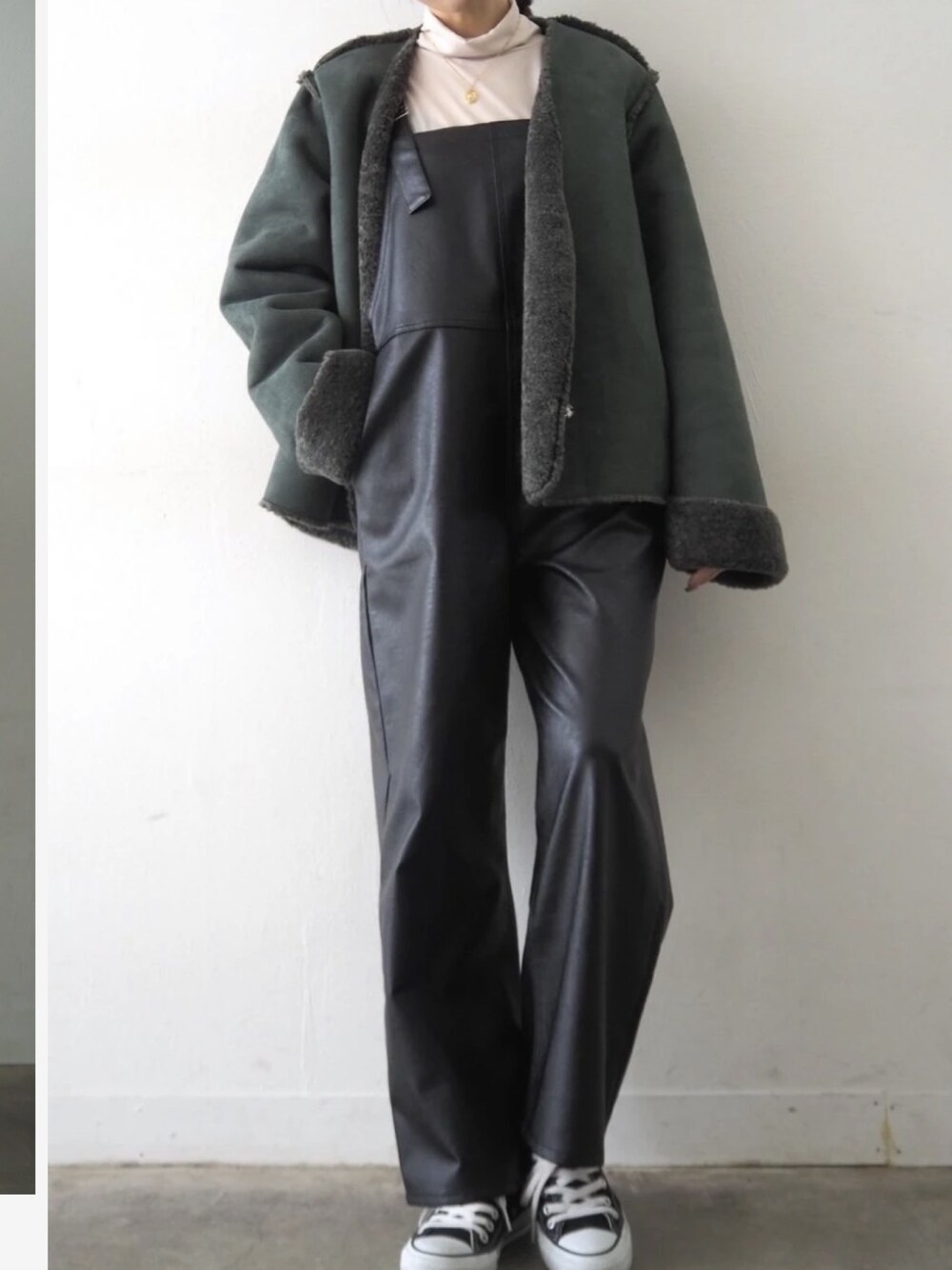 「Lumierのアイテム（ジャケット/アウター、グリーン系）」を使った、memeさん（レディース・159cm）の冬コーディネートの1枚目の写真