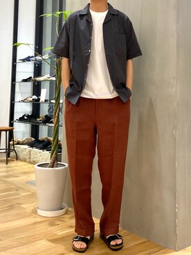 「URBAN RESEARCH DOORS（アーバンリサーチドアーズ）のハードマンズリネン 2タックトラウザー（その他パンツ）」を使った、ショウゴさん（メンズ・182cm）の春コーディネート