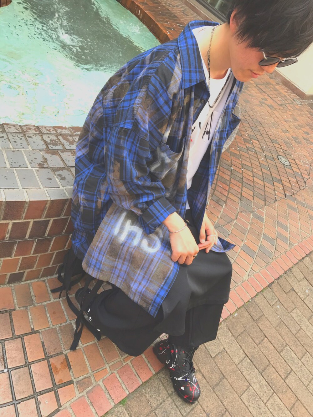 「カジュアル、ビックシルエット、いいね、save、フォローお願いします🤑」｜「BLACK by VANQUISHのボストンメタルサングラス（サングラス、ブラック系）」を使った、kuruさん（メンズ・178cm）の春コーディネートの1枚目の写真