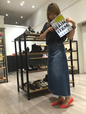 「アイテム（レインシューズ、レッド系）」を使った、ORientalTRaffic 阪急西宮ガーデンズ店さん（レディース・162cm）の秋コーディネート