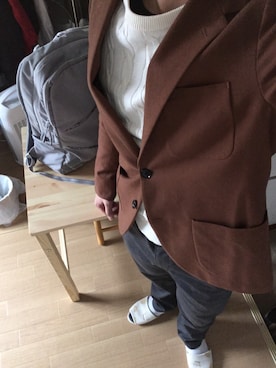 「アイテム（テーラードジャケット、ブラウン系）」を使った、M.K.さん（メンズ・168cm）の冬コーディネート