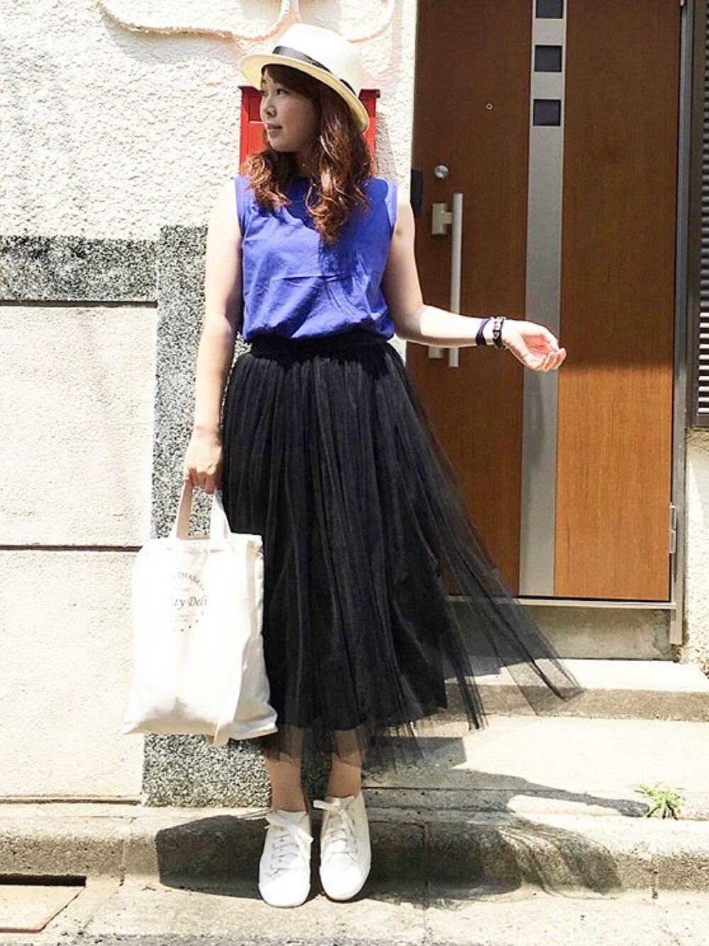 「シンプル、オトナカジュアル、オトナ女子、大人かわいい、ママコーデ、チュールスカート、GU」｜「UNIQLOのアイテム（ハット、ホワイト系）」を使った、とんちゃん。さん（レディース・162cm）の夏コーディネートの1枚目の写真