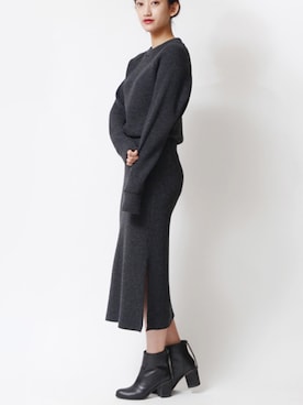 「ID DAILYWEAR（アイディーデイリーウェア）のアイテム（ニット/セーター、グレー系）」を使った、DAILYSHOPさんの夏コーディネート