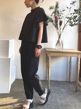 「SUUNTO（スント）のアイテム」を使った、AIさん（レディース・156cm）の春コーディネート