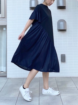「ジャックパーセル」｜「アイテム（ワンピース/ドレス）」を使った、AIさん（レディース・156cm）の春コーディネート