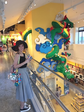 「H&M（エイチ・アンド・エム）のアイテム（ハット）」を使った、哈尼咚さん（レディース・165cm）の夏コーディネート