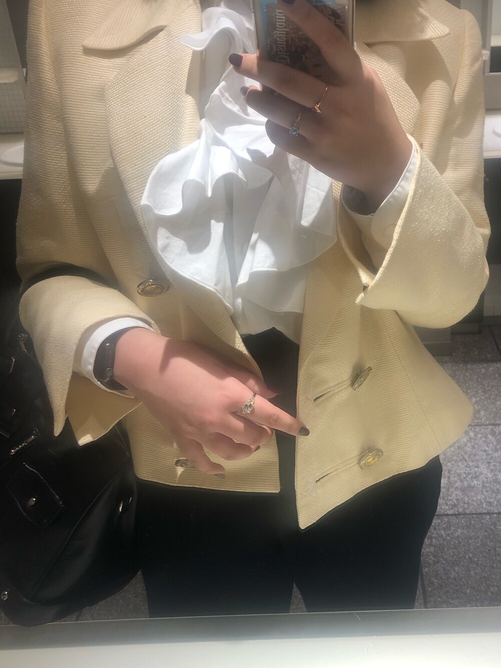 「結婚式、結婚式二次会スタイル、ヴィンテージ、白ジャケット、ブラウス、古着、古着コーデ」｜「Diorのアイテム（テーラードジャケット、ベージュ系）」を使った、ᴋᴀɴᴀさん（レディース・160cm）の春コーディネートの1枚目の写真