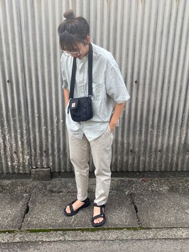 「niko and...（ニコアンド）のアイテム（トップス、グリーン系）」を使った、haruさん（レディース）の冬コーディネート