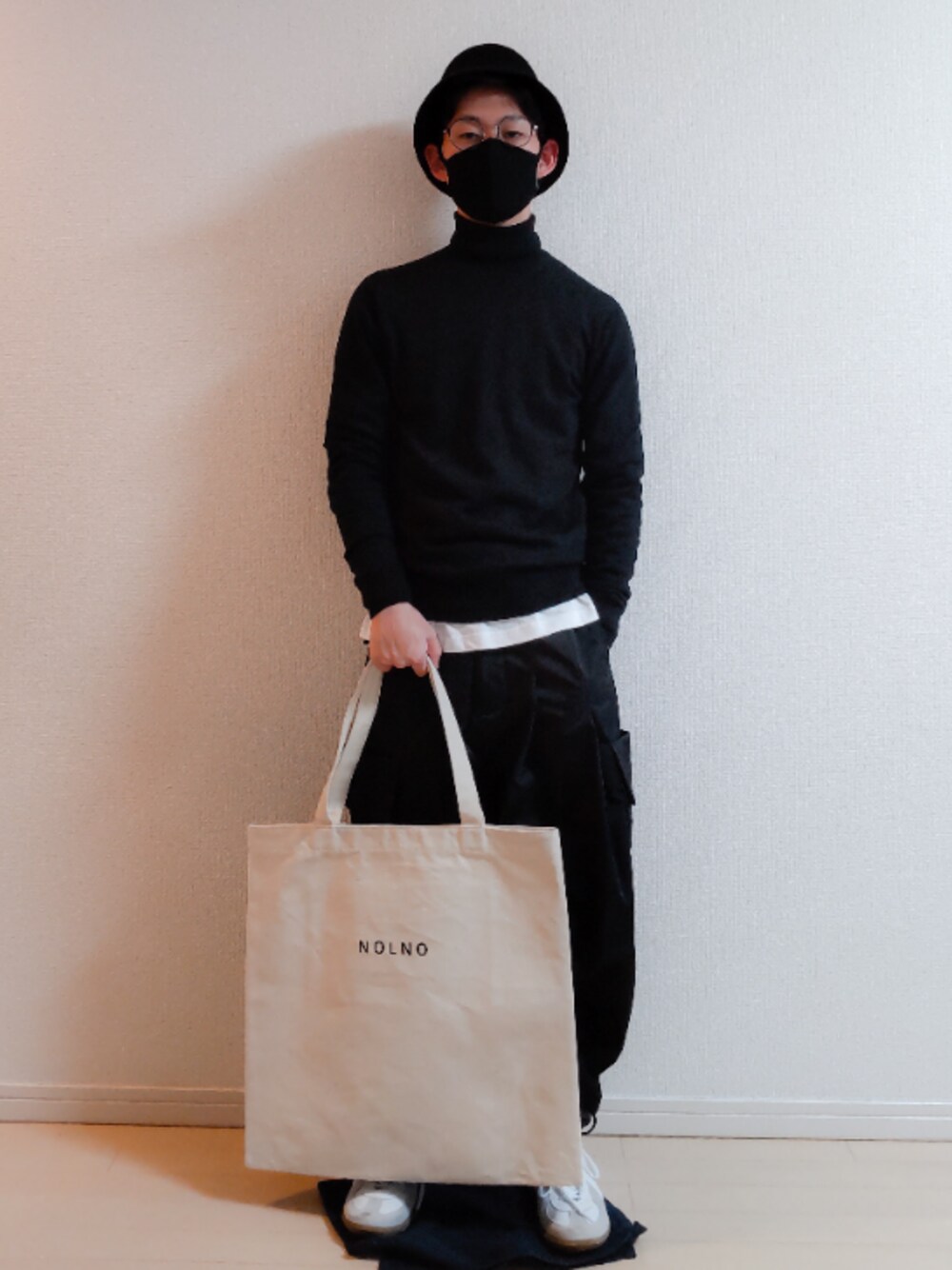 「春コーデ」｜「KANGOLのKANGOL/カンゴール/Bermuda Casual/ベルハット（ハット、ブラック系）」を使った、AAaaさん（メンズ・168cm）の春コーディネートの1枚目の写真