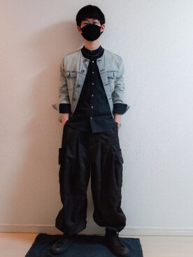 「SHINYAKOZUKA（シンヤコヅカ）のアイテム（カーゴパンツ）」を使った、AAaaさん（メンズ・168cm）の春コーディネート