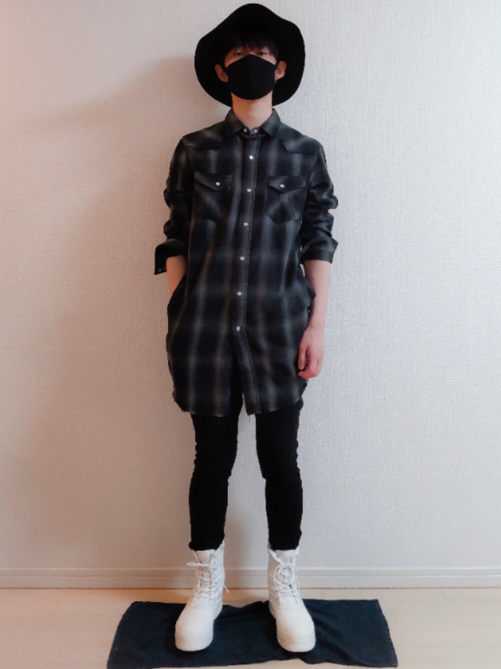 「レースアップシューズ」｜「KIJIMA TAKAYUKIの＜KIJIMA TAKAYUKI（キジマ タカユキ）＞ コットンナイロン　ハット（ハット、ブラック系）」を使った、AAaaさん（メンズ・168cm）の春コーディネートの1枚目の写真