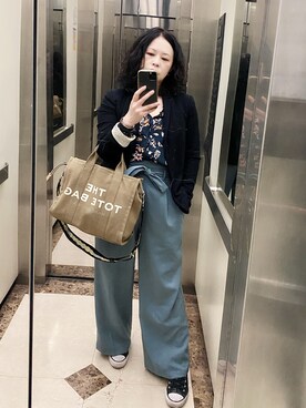 「MARC JACOBS（マークジェイコブス）のアイテム（トートバッグ）」を使った、annabelさん（レディース・154cm）の冬コーディネート