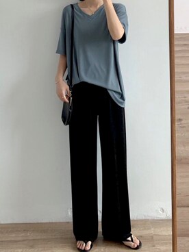 「艾米家のアイテム（チノパンツ、ブラック系）」を使った、simayさん（レディース・161cm）の秋コーディネート