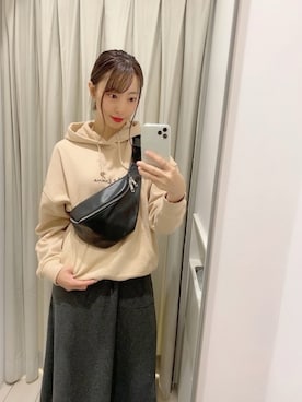「アベイル」｜「アイテム（スウェット）」を使った、藤江れいなさん（レディース・162cm）の秋コーディネート