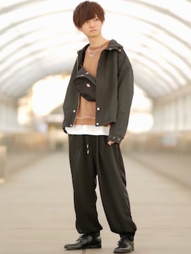 「FEKETE（フェケテ）のアイテム（ブルゾン）」を使った、こめさん（メンズ・177cm）の春コーディネート