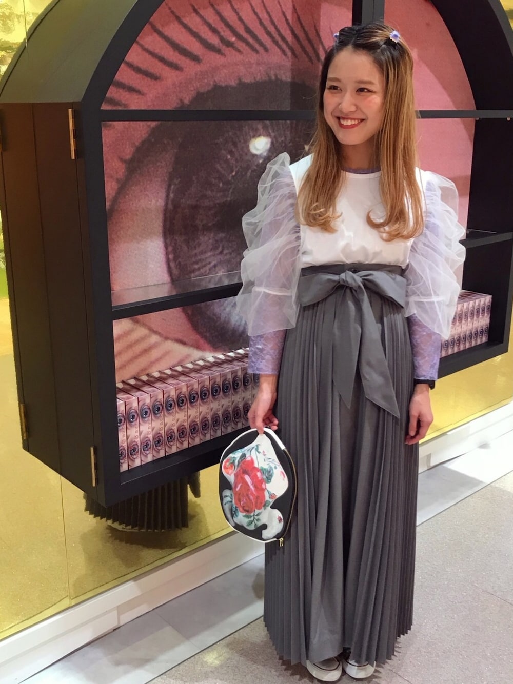 スカートを使った「あちゃちゅむムチャチャ(AHCAHCUM.muchacha