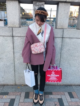 ヘアバンドを使った ピンクコート の人気ファッションコーディネート Wear