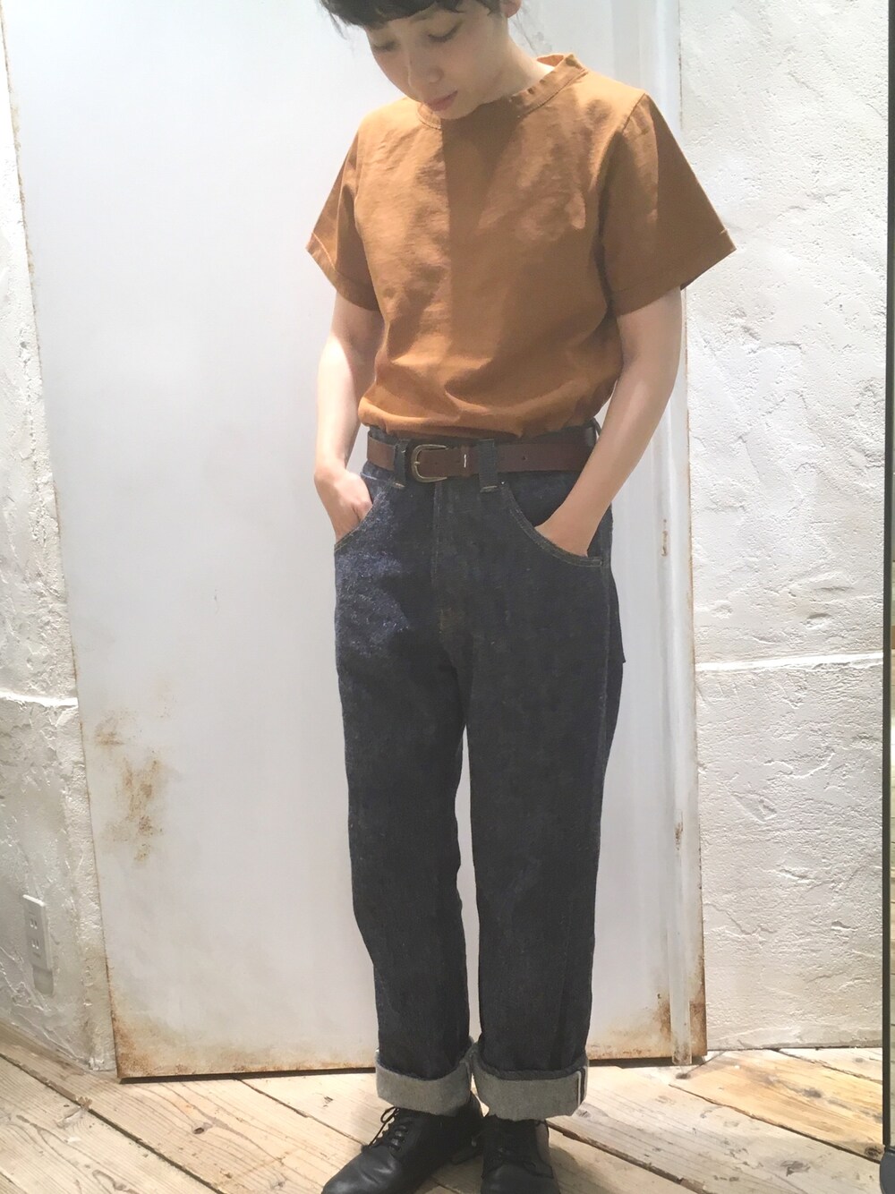 「デニム、シンプル、夏、Tシャツ、RNA、ブラウン、パンツスタイル、ootd、RNA-Ｎ、低身長」｜「RNA-NのR3470 C/HEMPジーンズ（デニムパンツ、ブルー系）」を使った、hiroseさん（レディース・155cm）の夏コーディネートの1枚目の写真
