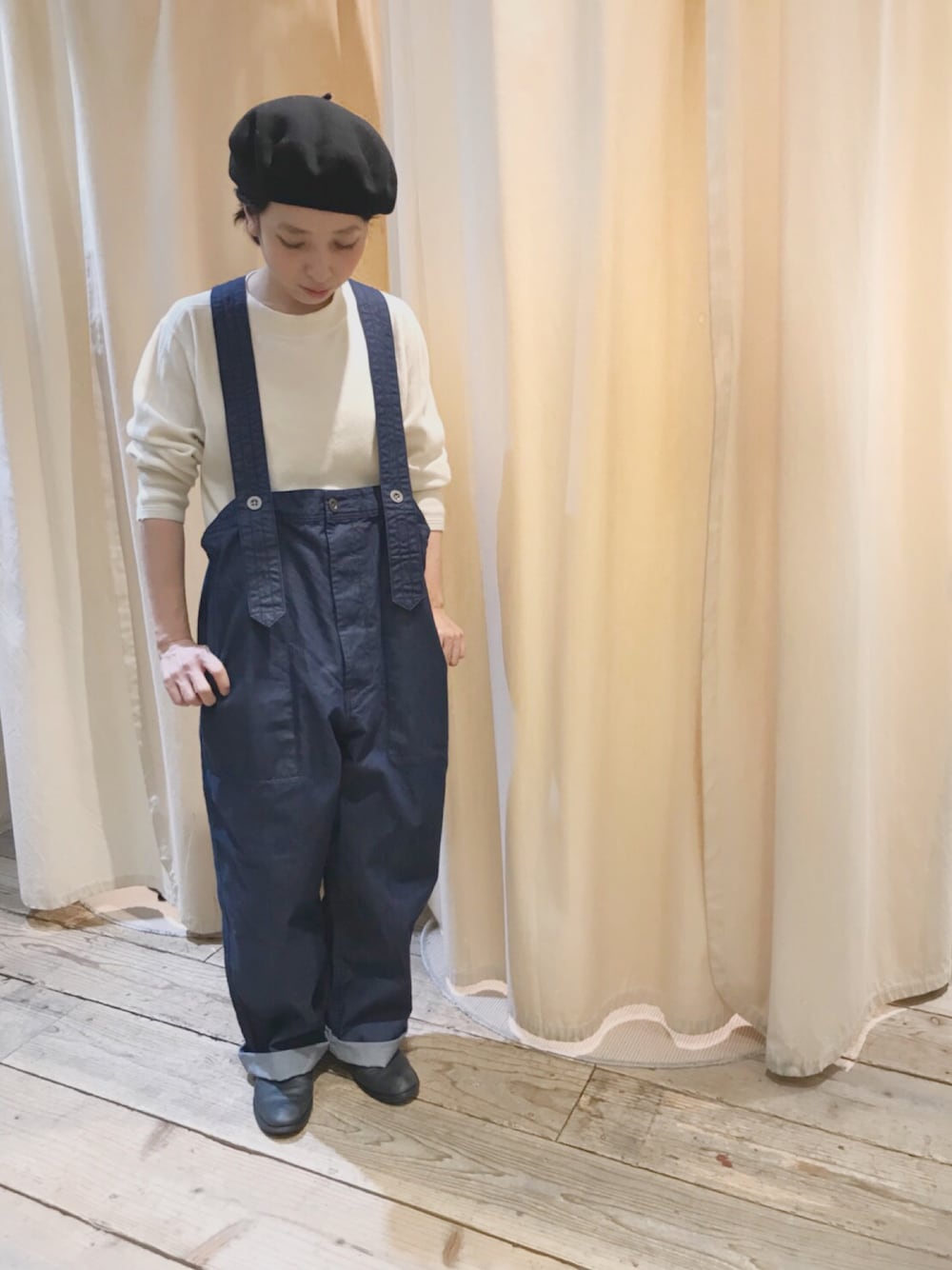 「RNA、RNA-Ｎ、ワイドパンツ、サスペンダー、サロペット、デニム、大人カジュアル、シンプル、低身長、春」｜「RNA-NのR3553 イージーサロペット（サロペット/オーバーオール、ブルー系）」を使った、hiroseさん（レディース・155cm）の冬コーディネートの1枚目の写真